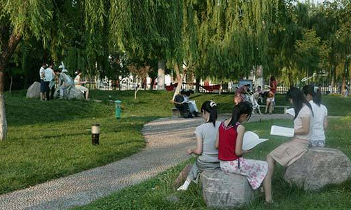 重慶市渝西衛(wèi)生學(xué)校學(xué)校環(huán)境、環(huán)境怎么樣