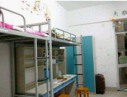 重慶市三峽衛(wèi)生學(xué)校寢室環(huán)境、宿舍圖片
