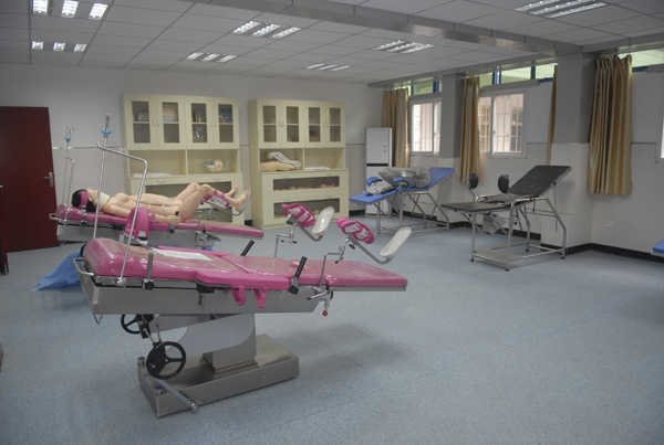 南丁衛(wèi)校實訓室